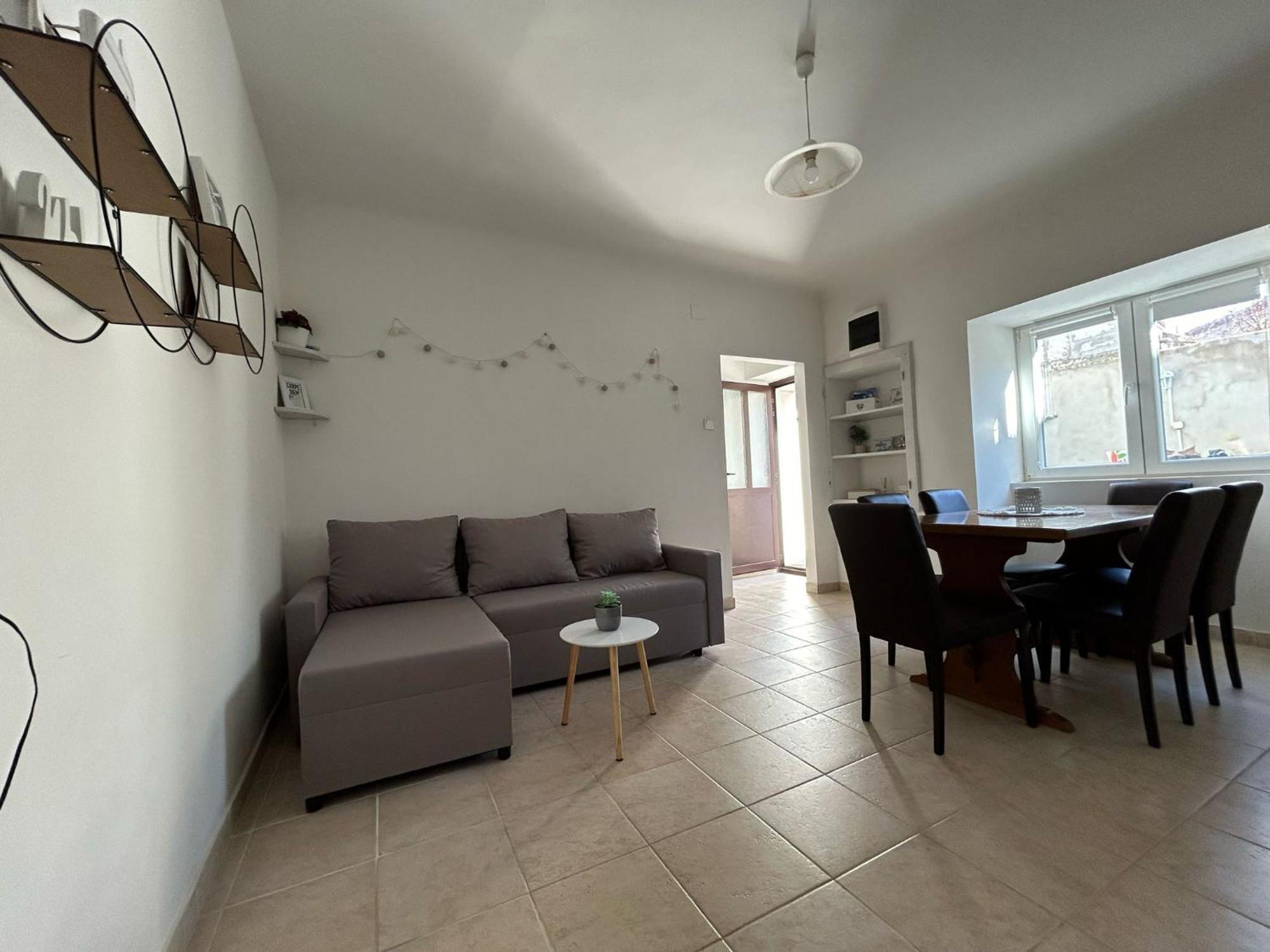 Holiday Home Омишаль Экстерьер фото