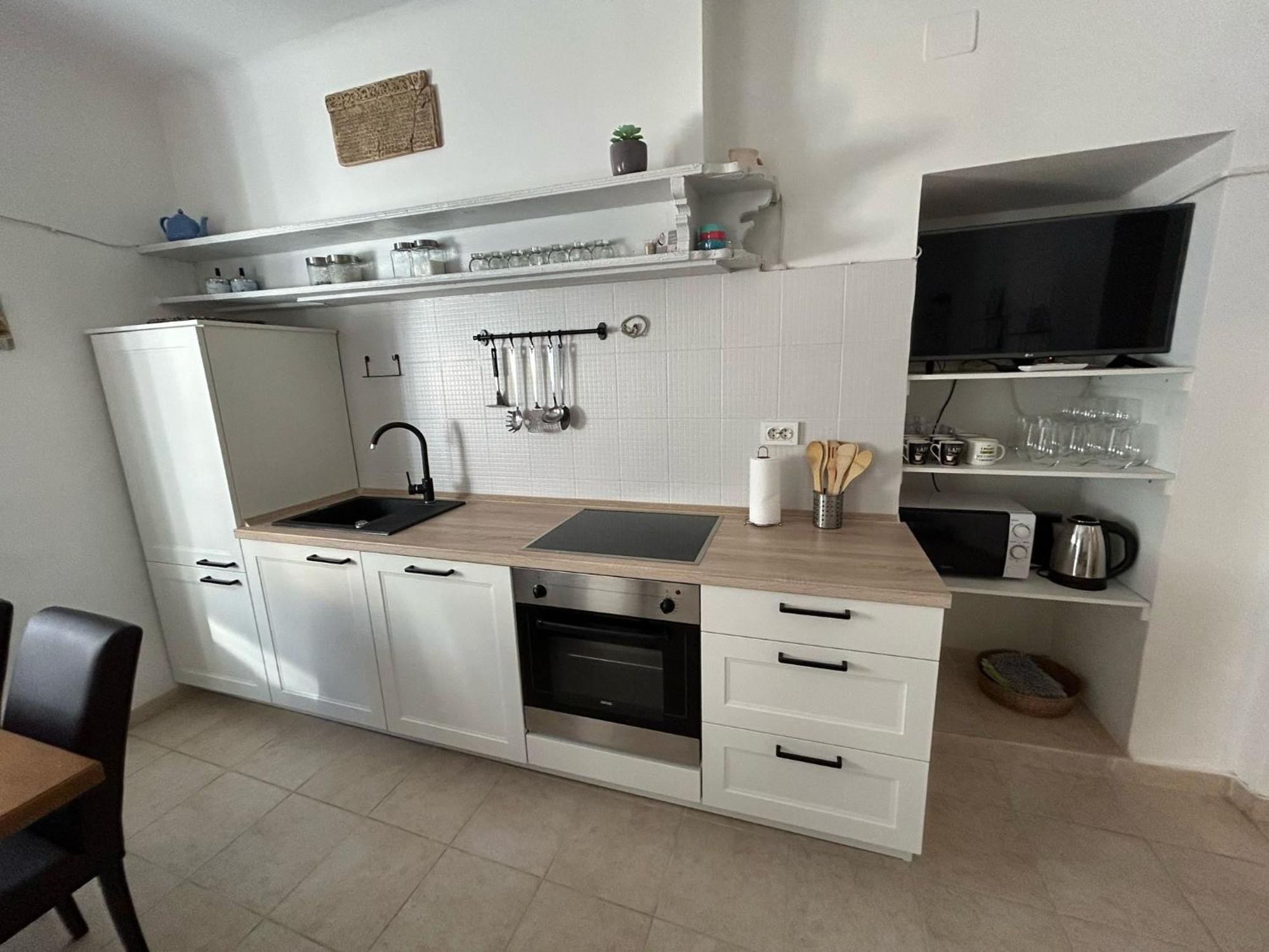 Holiday Home Омишаль Экстерьер фото